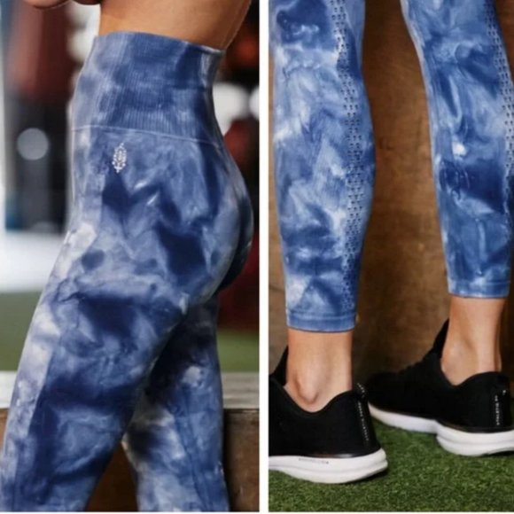 Free People Good Karma Leggings NWT M/L - Picture 3 of 5